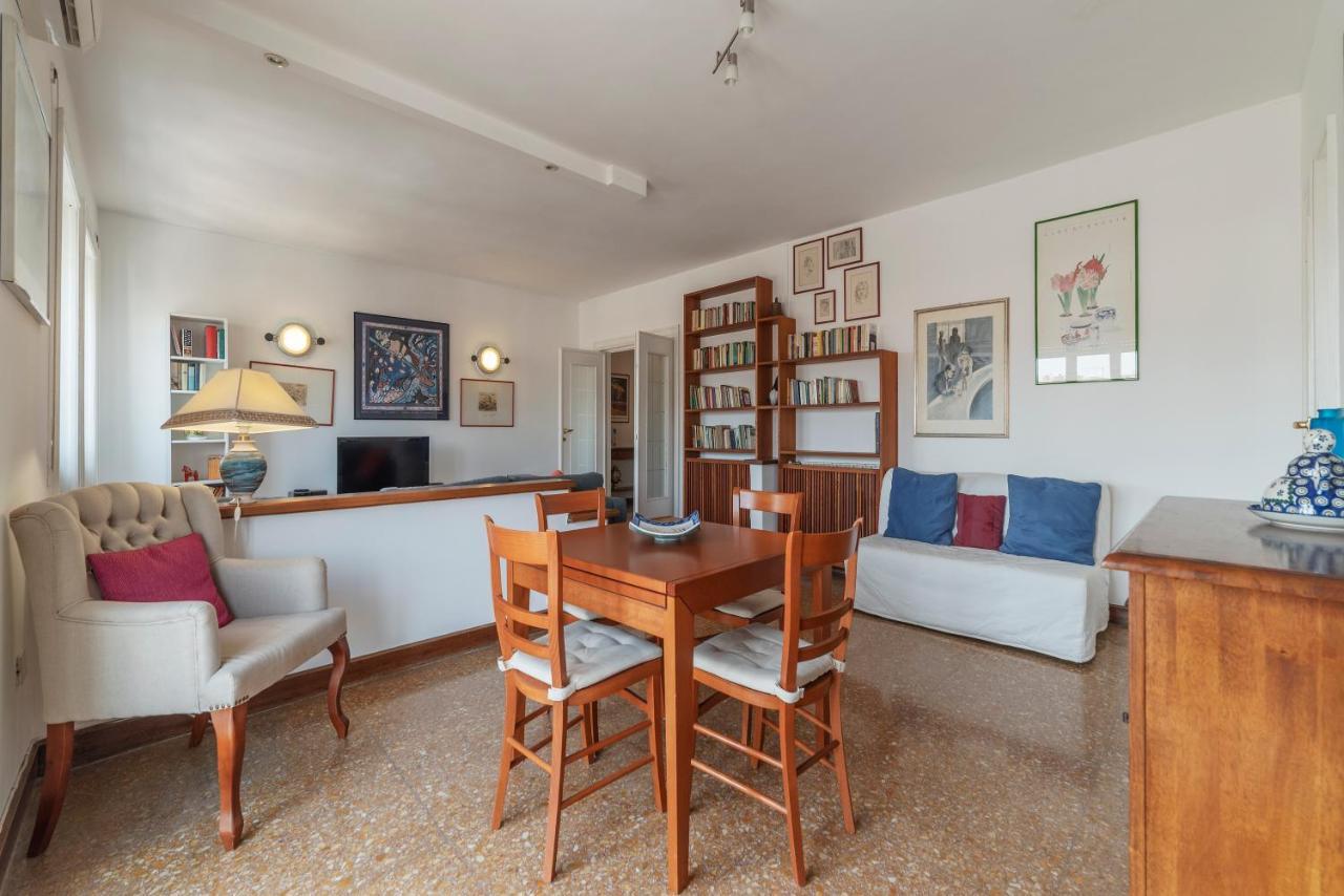 Roomy And Bright Apartment With Terrace 罗马 外观 照片
