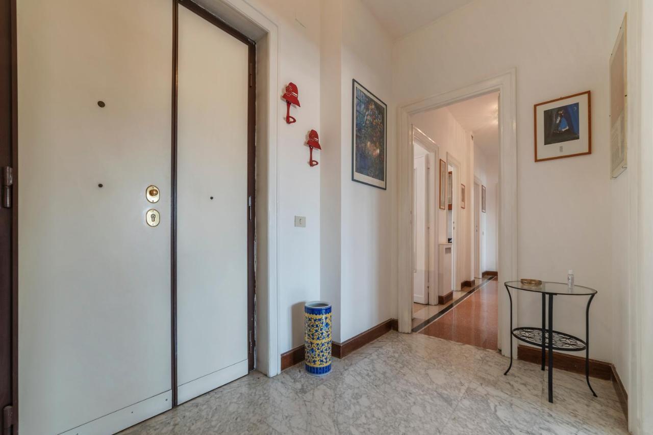 Roomy And Bright Apartment With Terrace 罗马 外观 照片