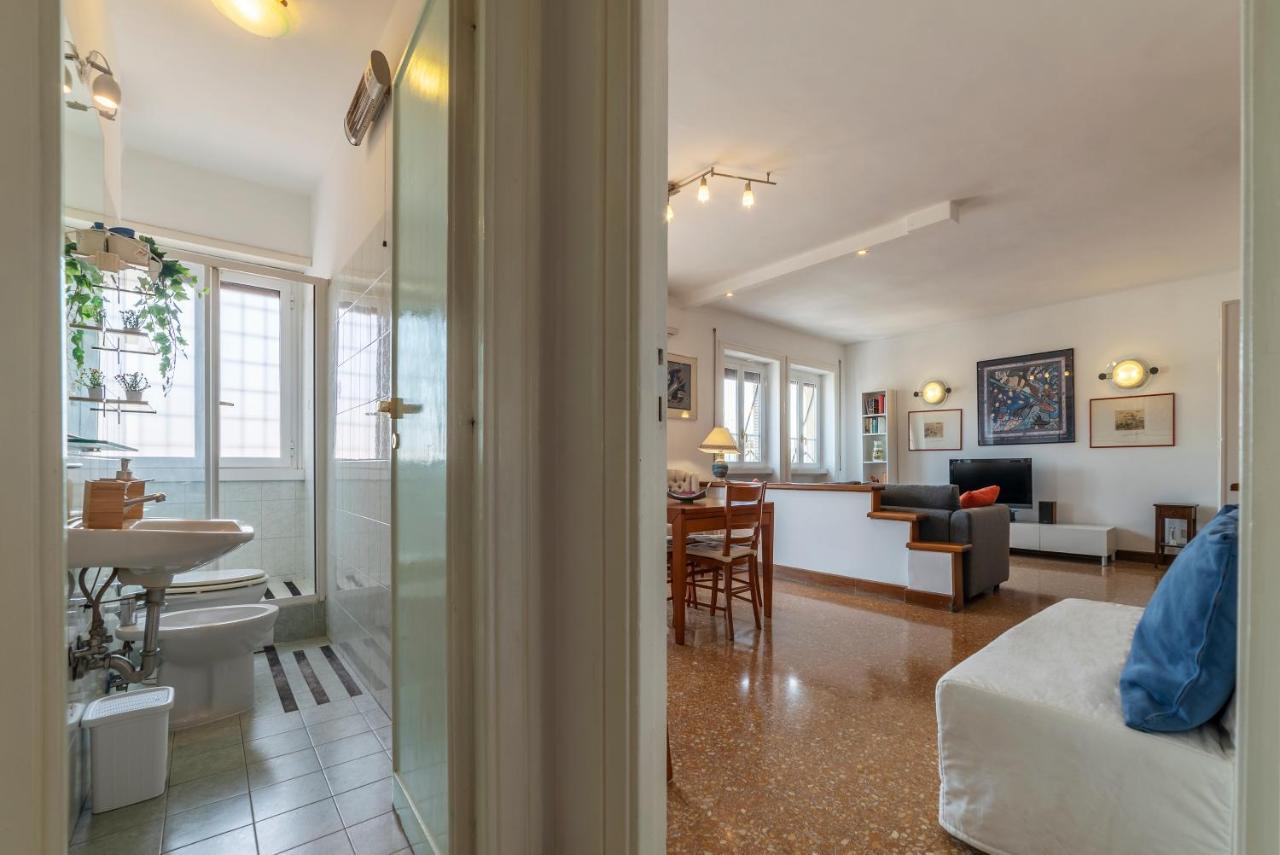 Roomy And Bright Apartment With Terrace 罗马 外观 照片